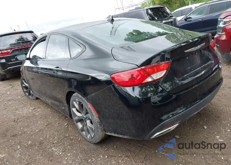 2015 Chrysler 200 S z USA, uszkodzony, nr VIN 1C3CCCBGXFN682787